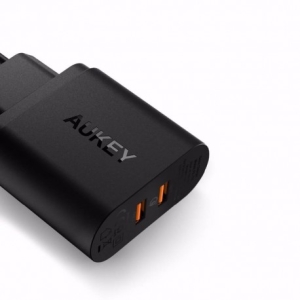 شارژر دو پورت Aukey PA-T16 Wall Charger
