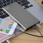 پاوربانک و شارژر همراه 10000 میلی آمپر پوریدا Puridea S6 Power Bank