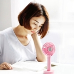 پنکه رومیزی با قابلیت شارژ دستی بیسوس Baseus Macarons Fan